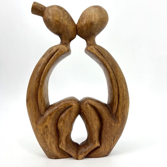 10" Circle of Love Kissing Couple-Hand Carved in Indonesia-Monkey Pod Wood - Picture 1 of 7